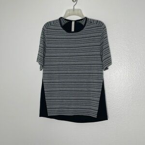 Lululemon Mens Small Performance Athletic T Shirt Stripe Gray Black Stretch